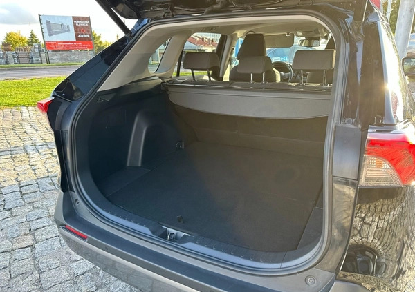 Toyota RAV4 cena 137900 przebieg: 114400, rok produkcji 2019 z Obrzycko małe 326